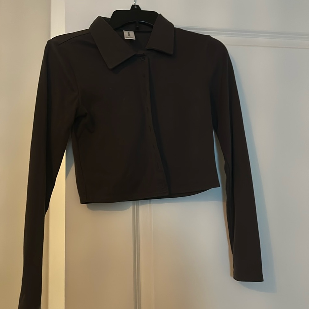 Cropped brown @Nordstrom Rack shirt